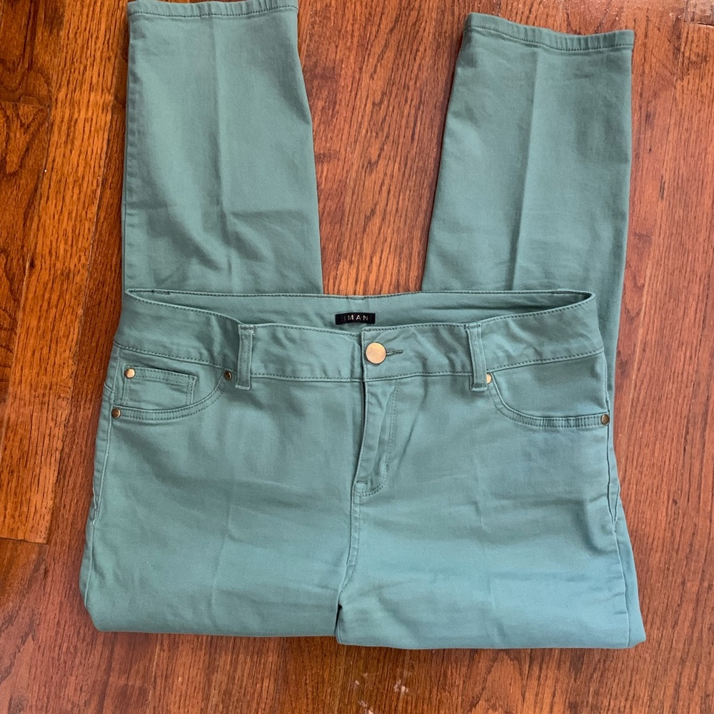 IMAN.  14 short 5 pocket.